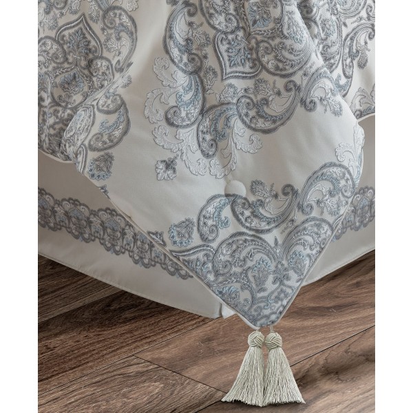 Queen's Blissful 4-Piece Comfort Set